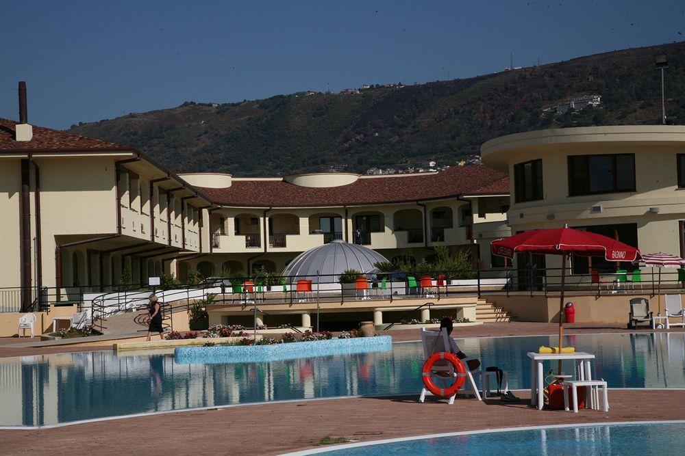 Hotel Resort Lido Degli Aranci Vibo Valentia megye Kültér fotó