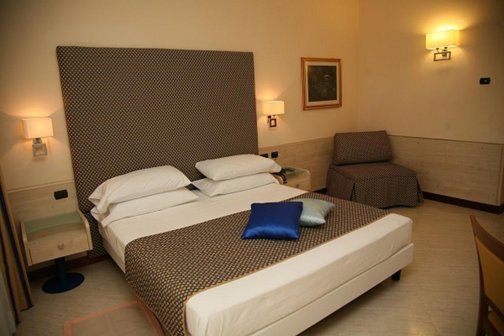 Hotel Resort Lido Degli Aranci Vibo Valentia megye Kültér fotó