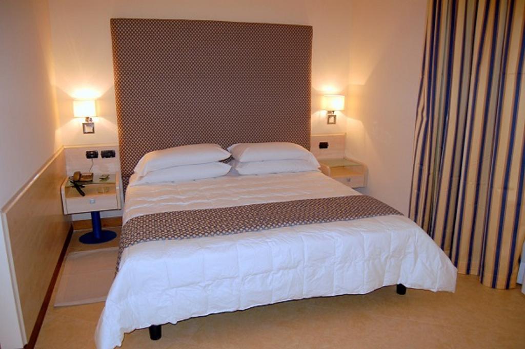 Hotel Resort Lido Degli Aranci Vibo Valentia megye Kültér fotó