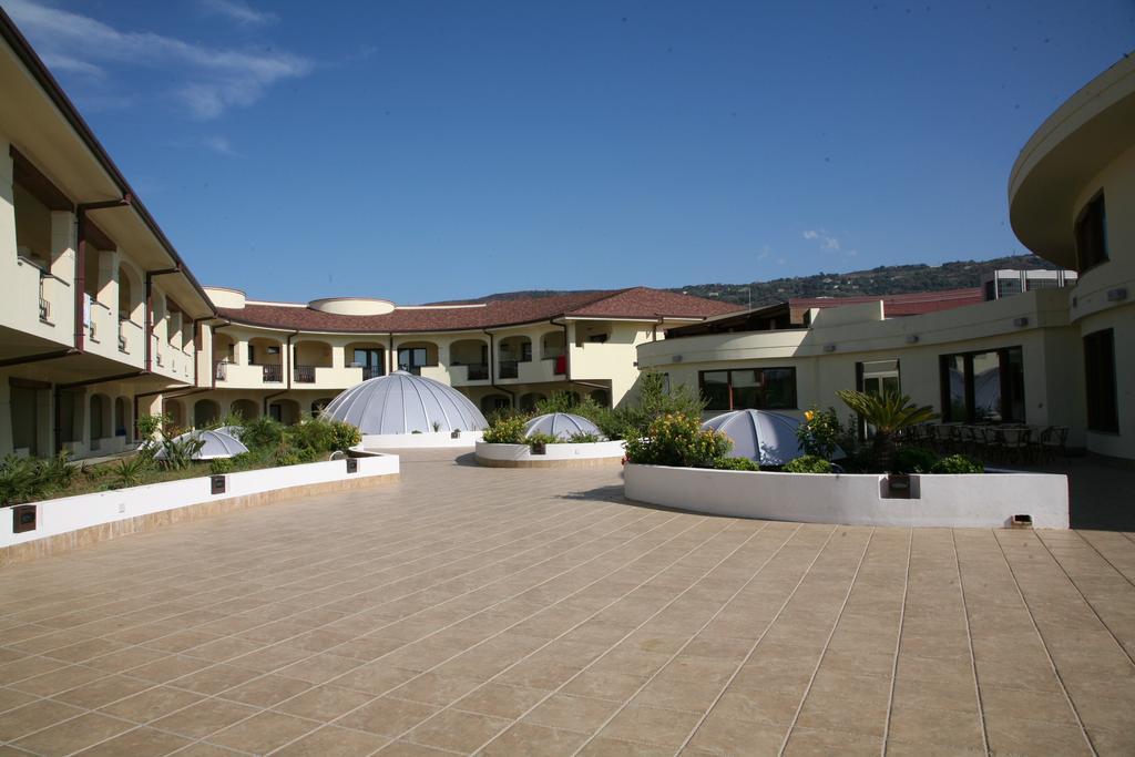 Hotel Resort Lido Degli Aranci Vibo Valentia megye Kültér fotó