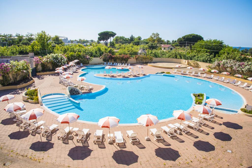 Hotel Resort Lido Degli Aranci Vibo Valentia megye Kültér fotó