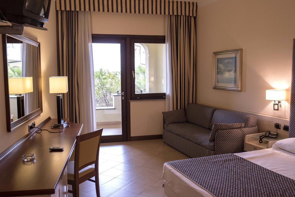 Hotel Resort Lido Degli Aranci Vibo Valentia megye Kültér fotó