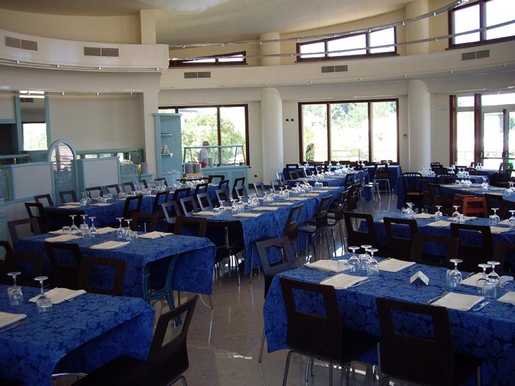 Hotel Resort Lido Degli Aranci Vibo Valentia megye Kültér fotó